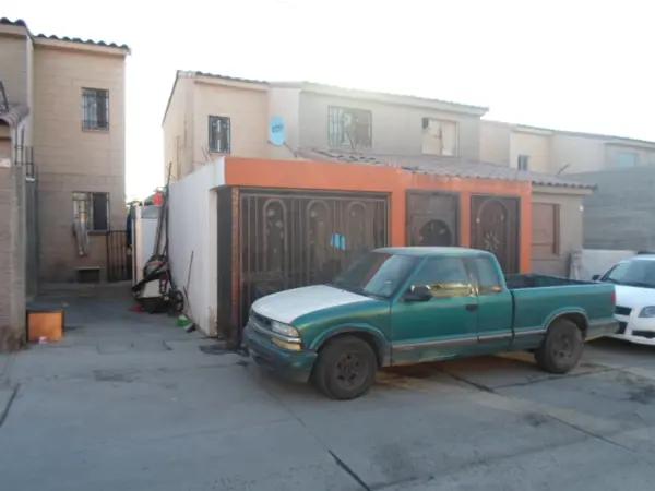 Casa en remate en Villas del Dorado, Tijuana, Baja California