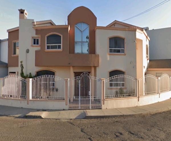Casa en remate en Loma Dorada, Ensenada, Baja California