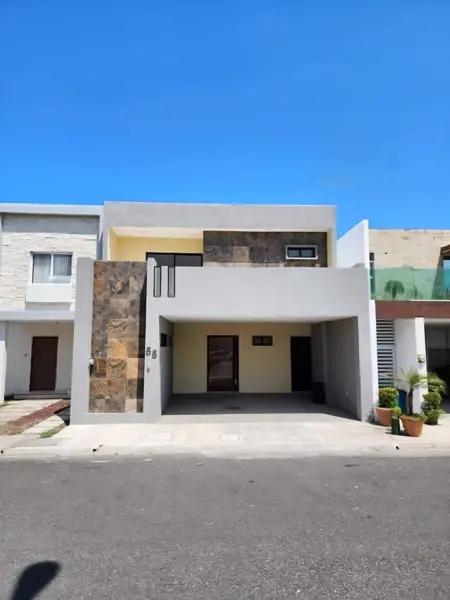 Casa en venta en Lomas de la Rioja, Alvarado, Veracruz de Ignacio de la Llave
