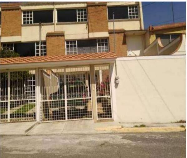 Casa en venta en Lomas Altas, Toluca, México