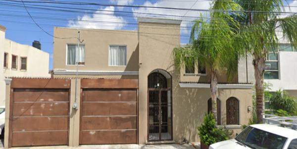 Casa en venta en Jardines de Casa Blanca, San Nicolás de los Garza, Nuevo León