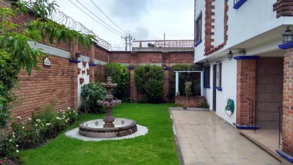 Casa en venta en San Mateo Otzacatipan, Toluca, México
