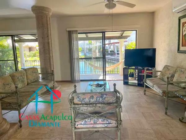 Casa en venta en Villas de Golf Diamante, Acapulco de Juárez, Guerrero