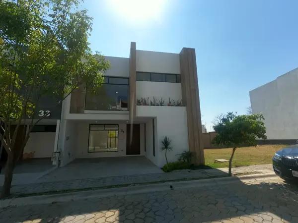 Casa en venta en Lomas de Angelópolis, San Andrés Cholula, Puebla