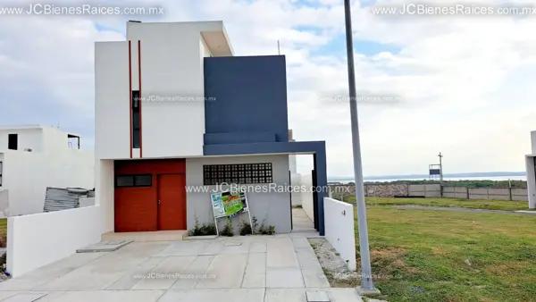 Casa en venta en Lomas de la Rioja, Alvarado, Veracruz de Ignacio de la Llave