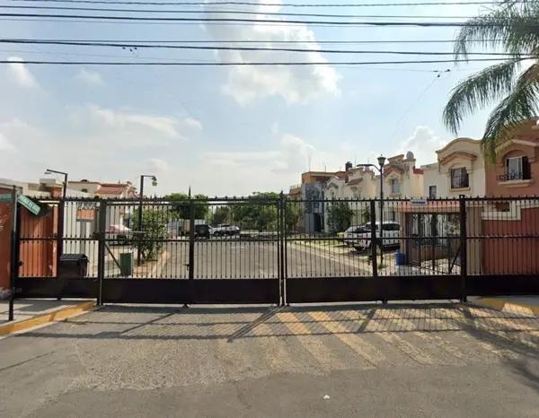 Casa en venta en Paseos de Santiago, Tonalá, Jalisco