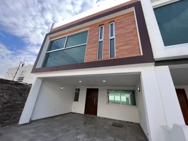 Casa en venta en San Juan Cuautlancingo, Cuautlancingo, Puebla