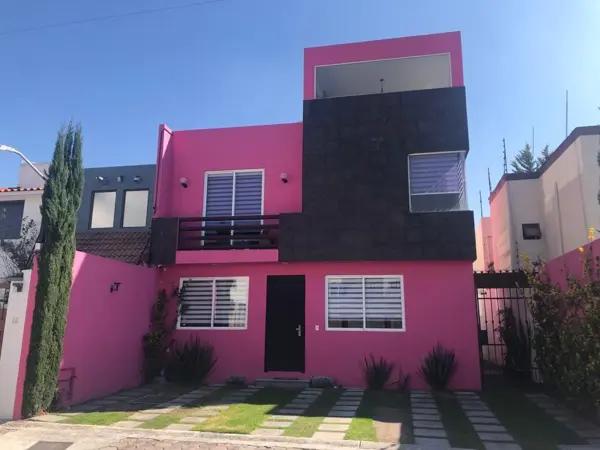 Casa en renta en Llano Grande (El Salitre), Metepec, México