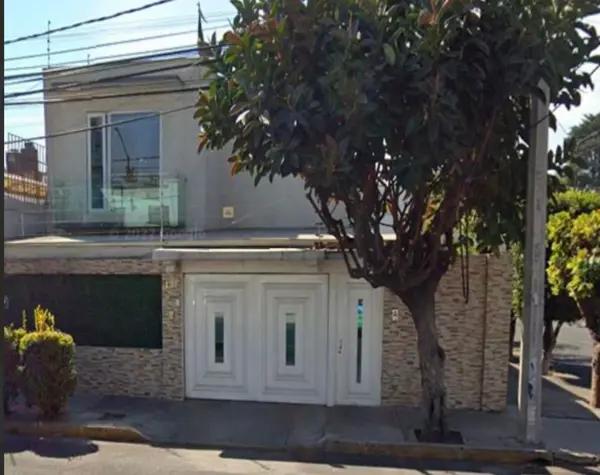 Casa en venta en Claveria, Azcapotzalco, Ciudad de México