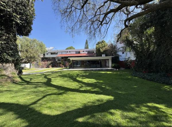 Impresionante terreno con 2 casas
