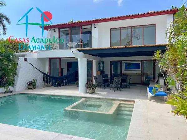 Casa en venta en Villas de Golf Diamante, Acapulco de Juárez, Guerrero