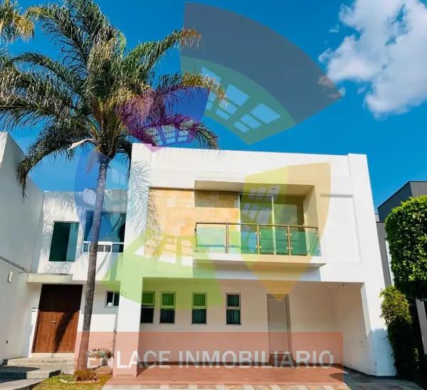 Casa en renta en Lomas de Angelópolis, San Andrés Cholula, Puebla
