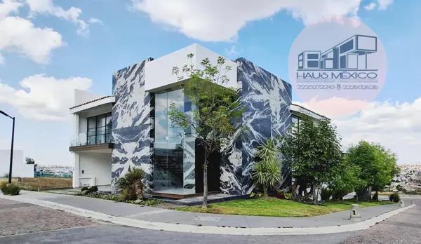 Casa en venta en Lomas de Angelópolis, San Andrés Cholula, Puebla