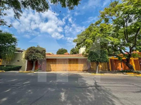 Casa en venta en Lomas Del Valle, Zapopan, Jalisco