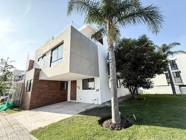 Casa en venta en Lomas de Angelópolis, San Andrés Cholula, Puebla