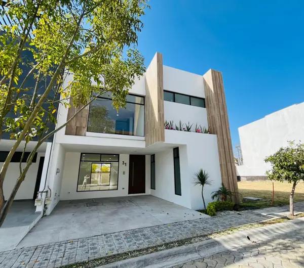 Casa en venta en Lomas de Angelópolis, San Andrés Cholula, Puebla