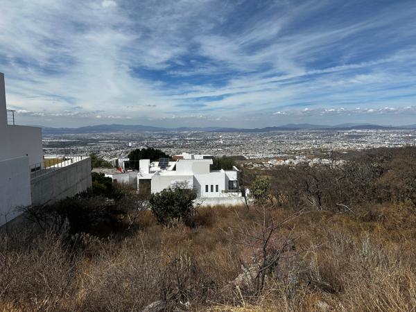Terreno en venta en Vista Real y Country Club, Corregidora, Querétaro