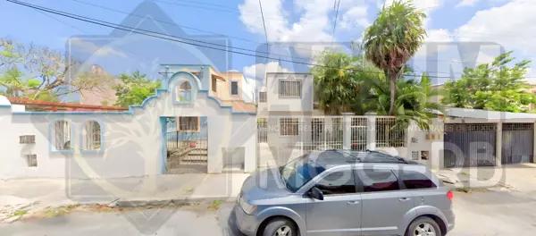 Casa en venta en Supermanzana 40, Benito Juárez, Quintana Roo