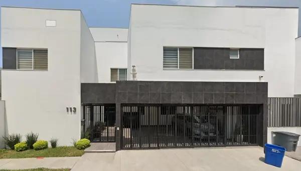 Casa en venta en Colinas de las Cumbres, Monterrey, Nuevo León