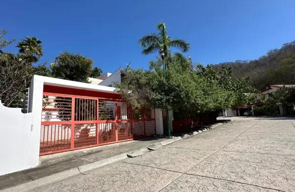 Casa en venta en Sector O, Santa María Huatulco, Oaxaca