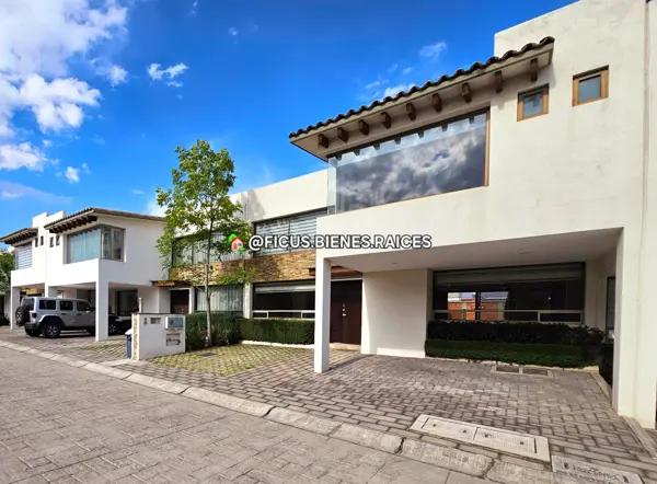 Casa en venta en San Andres Ocotlan, Calimaya, México