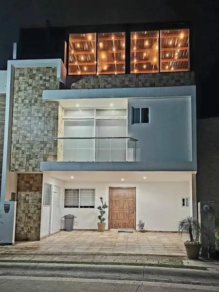 Casa en venta en Lomas de Angelópolis, San Andrés Cholula, Puebla