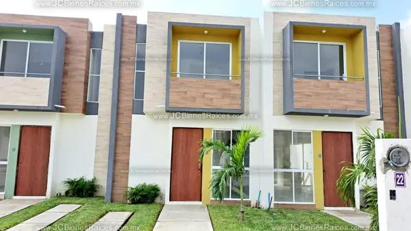 Casa en Venta con Alberca y Acceso Controlado cerca de Boca del Río por $1,030,300
