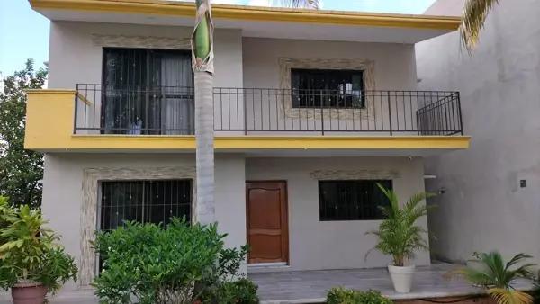 AMPLIA CASA EN VENTA EN CHETUMAL 4 RECAMARAS