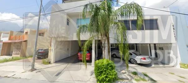 Casa en Venta en Real de Cumbres, Monterrey, Nuevo León