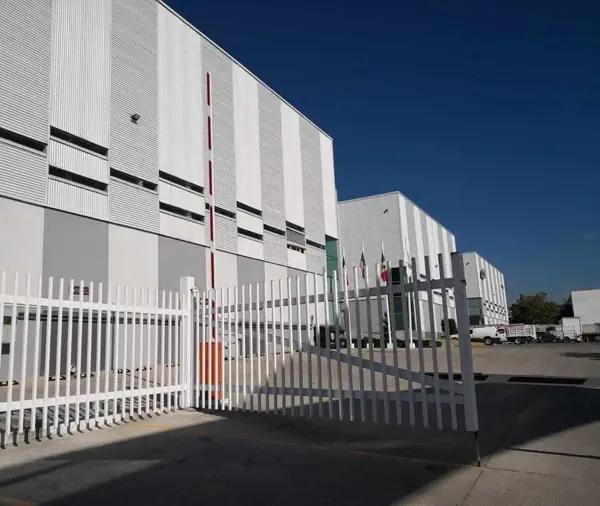 Centrica Bodega en Renta en San Pedrito Peñuelas, Querétaro.
