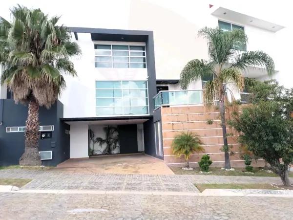 Casa en Venta en Lomas de Angelópolis, San Andrés Cholula, Puebla