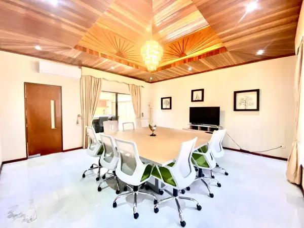 Renta de Oficinas en Cumbres