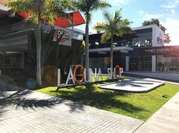 LOCAL COMERCIAL EN VENTA, EN PLAZA LAGUNA SHOP
