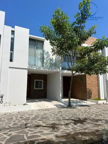 Casa en Venta en Miguel de la Madrid, Manzanillo, Colima