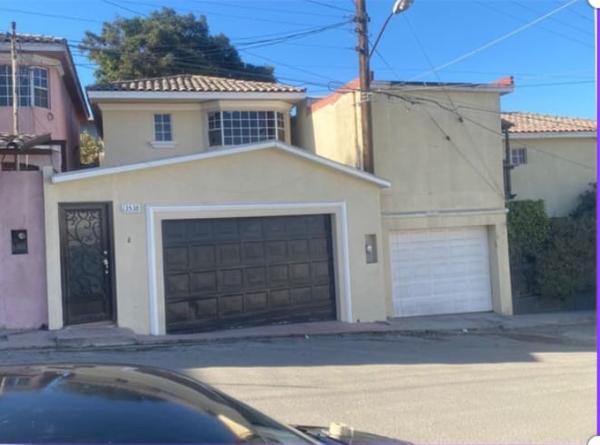Casa en Venta en Monte Bello, Tijuana, Baja California - Espaciosa y Moderna
