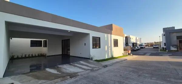 Casa en venta en Las Lomas Residencial, Alvarado, Veracruz de Ignacio de la Llave