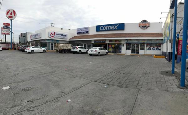 Local en Renta en Cumbres San Agustin, Monterrey, Nuevo León