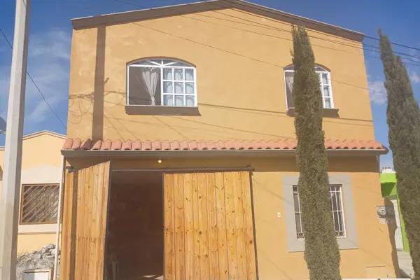 Casa en RENTA en Parajes del Valle