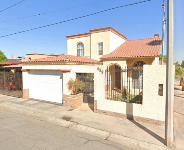 Casa en Venta en Jardines del Lago, Mexicali, Baja California