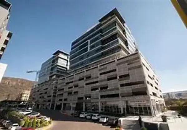 Oficina en Venta con Bodega en Centro Sur, Querétaro
