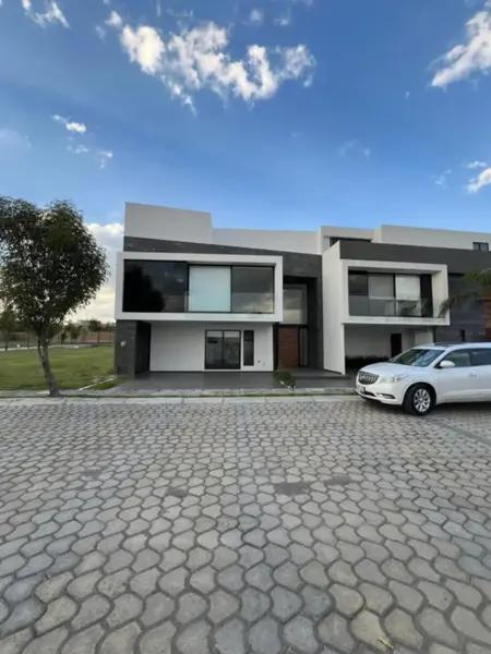 Casa en Renta en Lomas de Angelópolis, San Andrés Cholula, Puebla