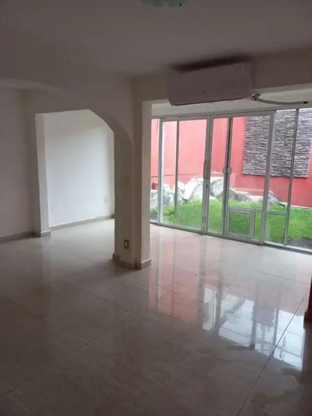 Casa en Venta y Renta en Del Empleado, Cuernavaca, Morelos