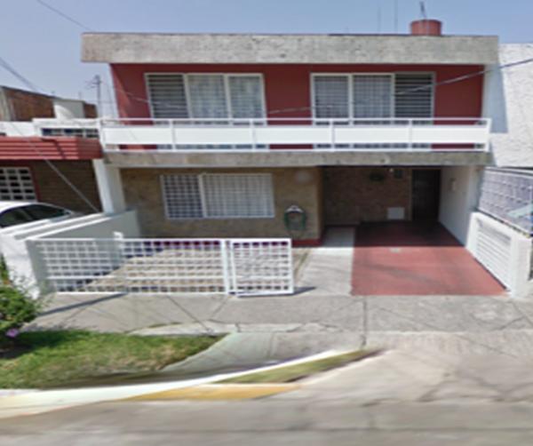 VENTA DE MARAVILLOSA CASA EN CHAPALITA JALISCO
