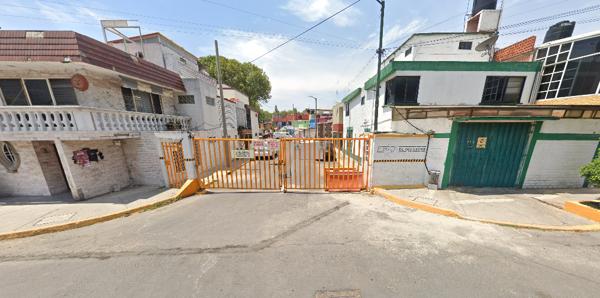 Casa en Remate en El Rosario, Azcapotzalco, Ciudad de México