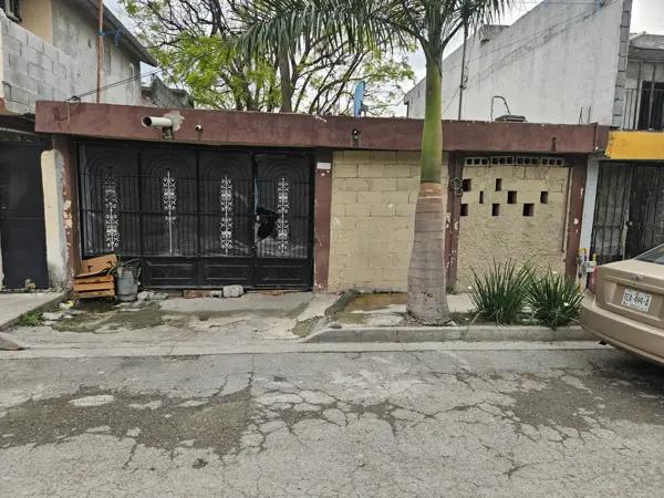 Casa en Venta en Emiliano Zapata (fomerrey 18), Guadalupe, Nuevo León