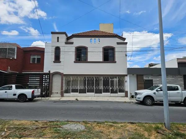 Casa en Venta en Los Cedros, Monterrey, Nuevo León