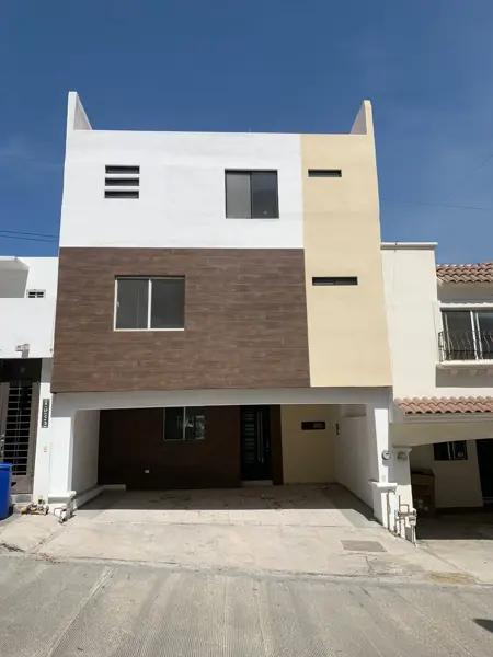Casa en Venta en Pedregal la Huasteca, Santa Catarina, Nuevo León