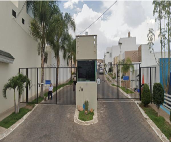 VENTA DE MARAVILLOSA CASA EN SIERRA DE CURIEL, TLAQUEPAQUE JALISCO