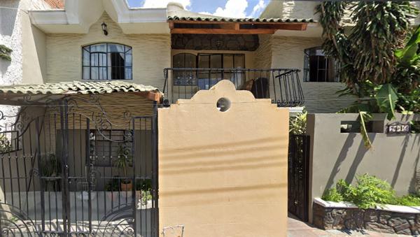 Casa en Remate en Santa Elena de la Cruz, Guadalajara, Jalisco