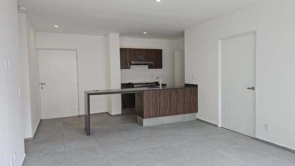 Venta de Departamento en Hueytlale, Álvaro Obregón, Ciudad de México - 3 Recámaras y Estacionamiento